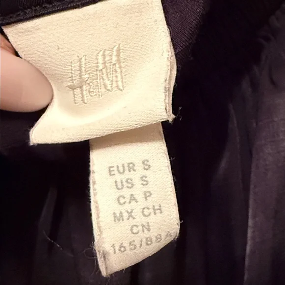 H&M Black Off-Shoulder Maxi Dress - Picture 3 of 3